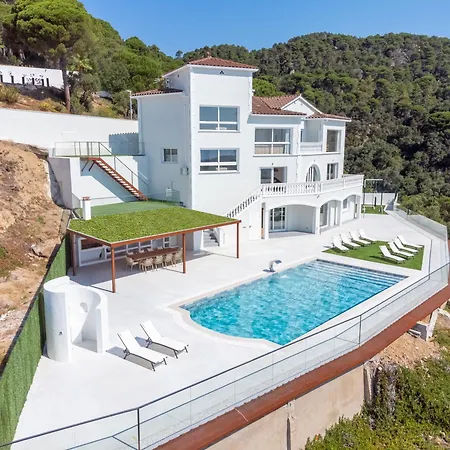빌라 Aurea, Pool, Jacuzi And Panoramic View 료렛 드 마르