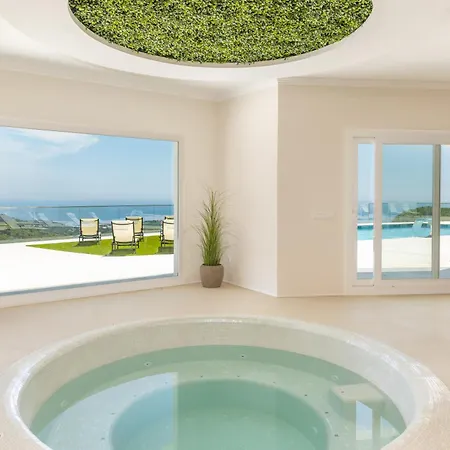 빌라 Aurea, Pool, Jacuzi And Panoramic View 료렛 드 마르